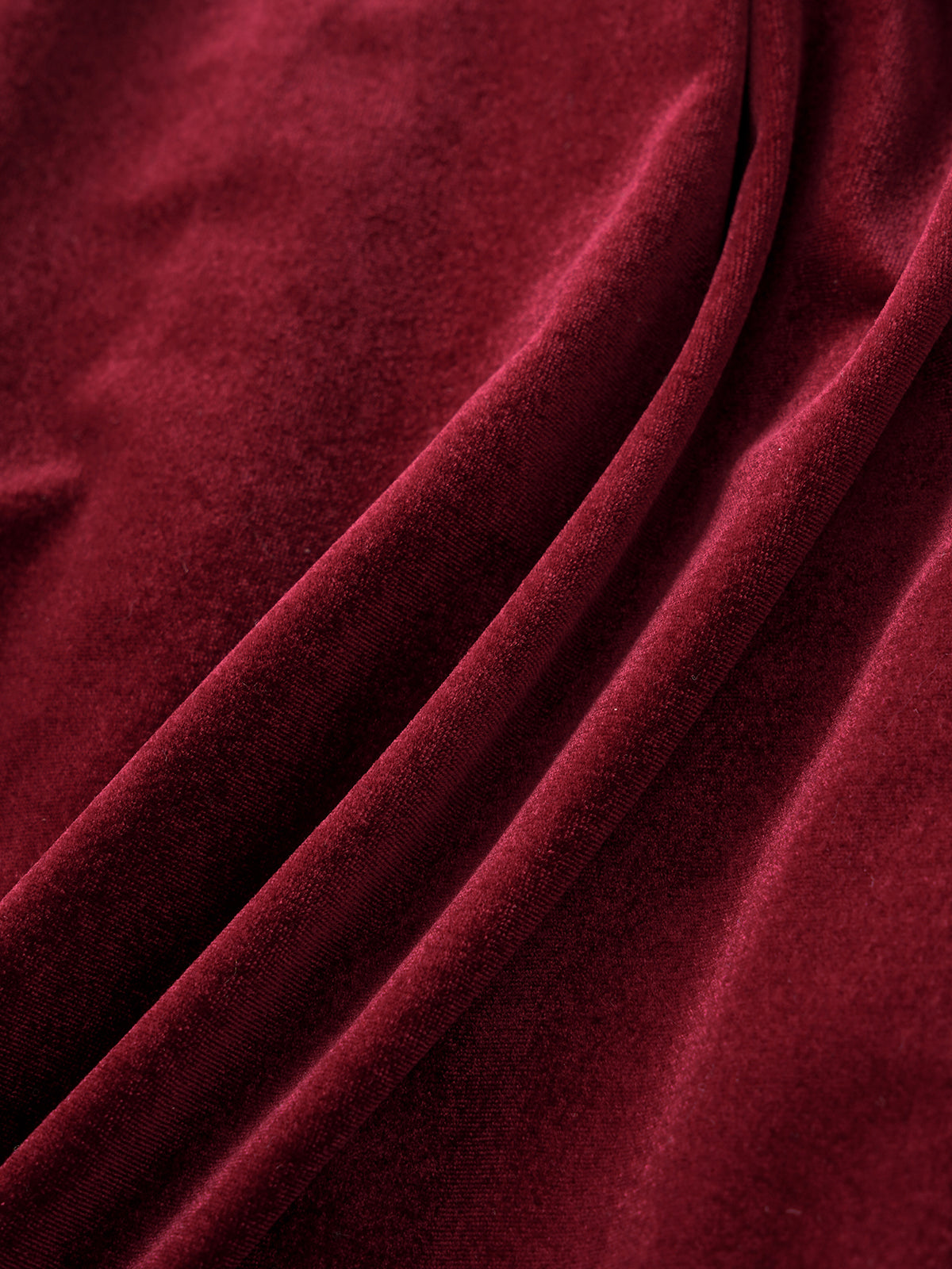 Headliner Velvet Halter Top – Burgundy Red