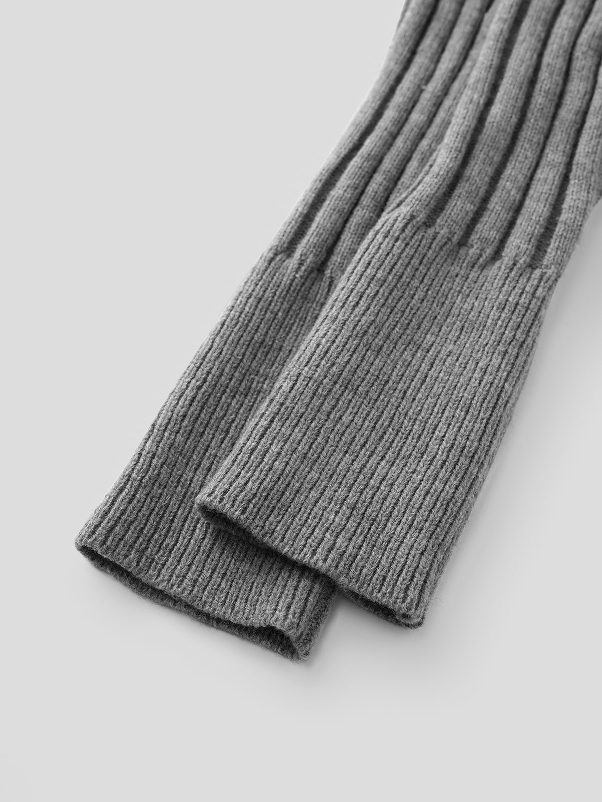 In Transit Knit Sleeves – Dust Tab