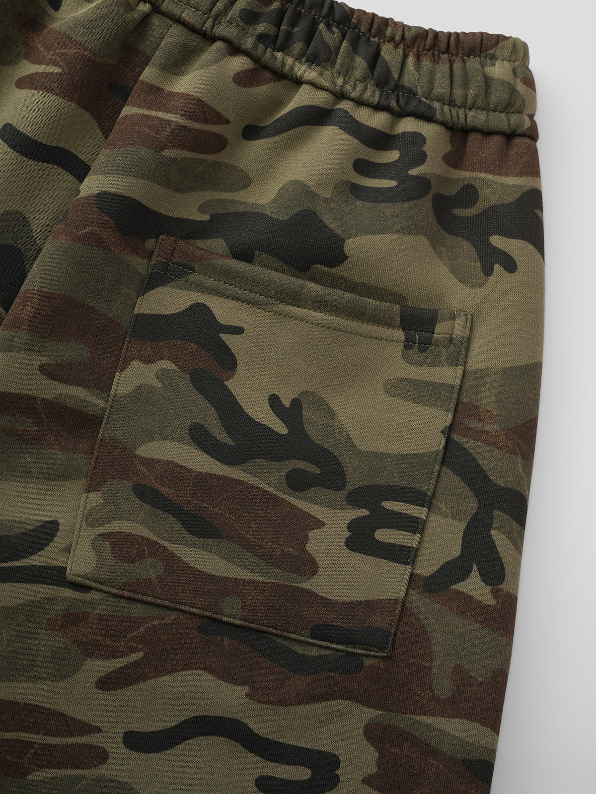 Back Row Shorts – Camo Love