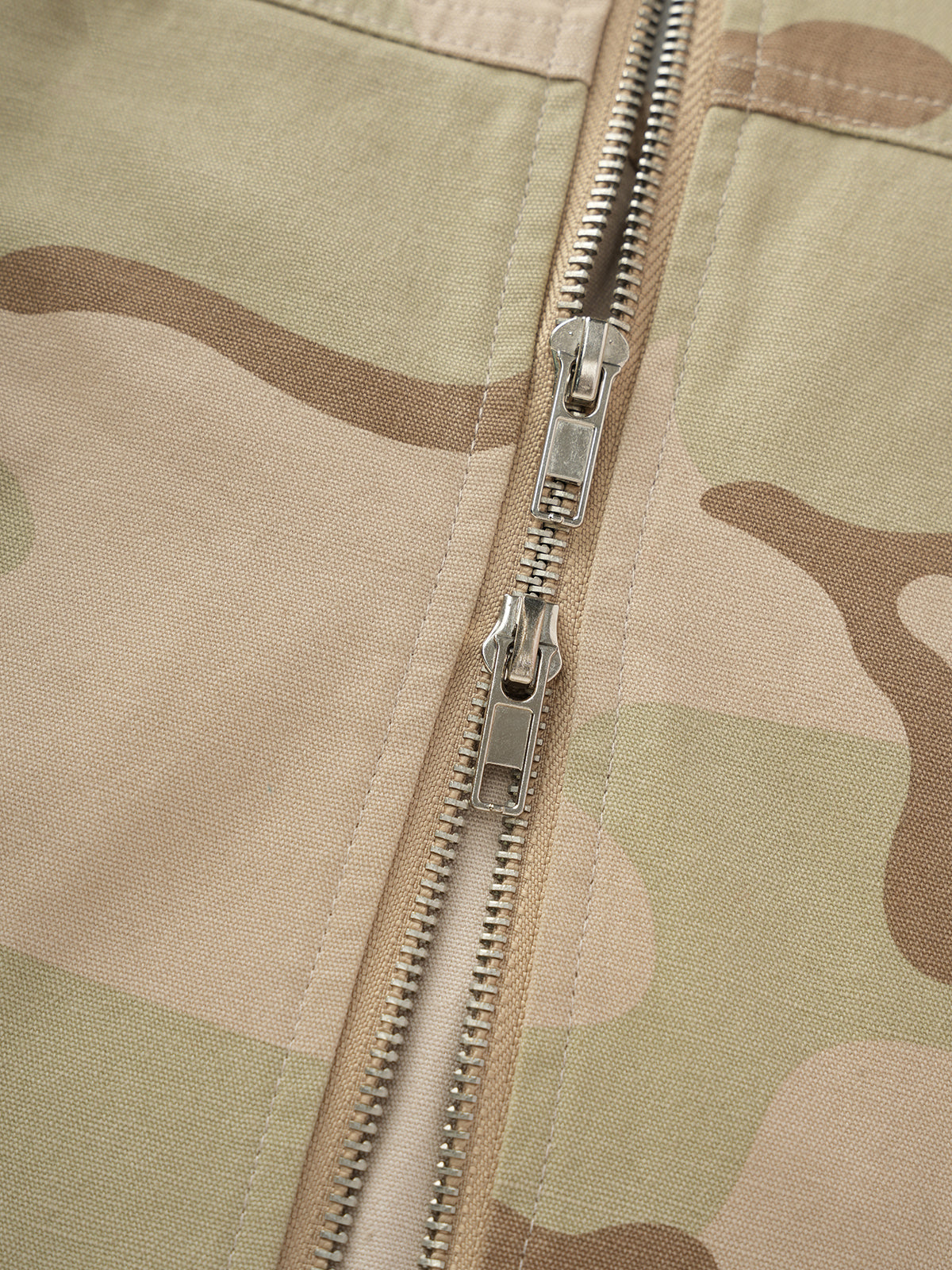 Backlot Loop Top – Dust Camo