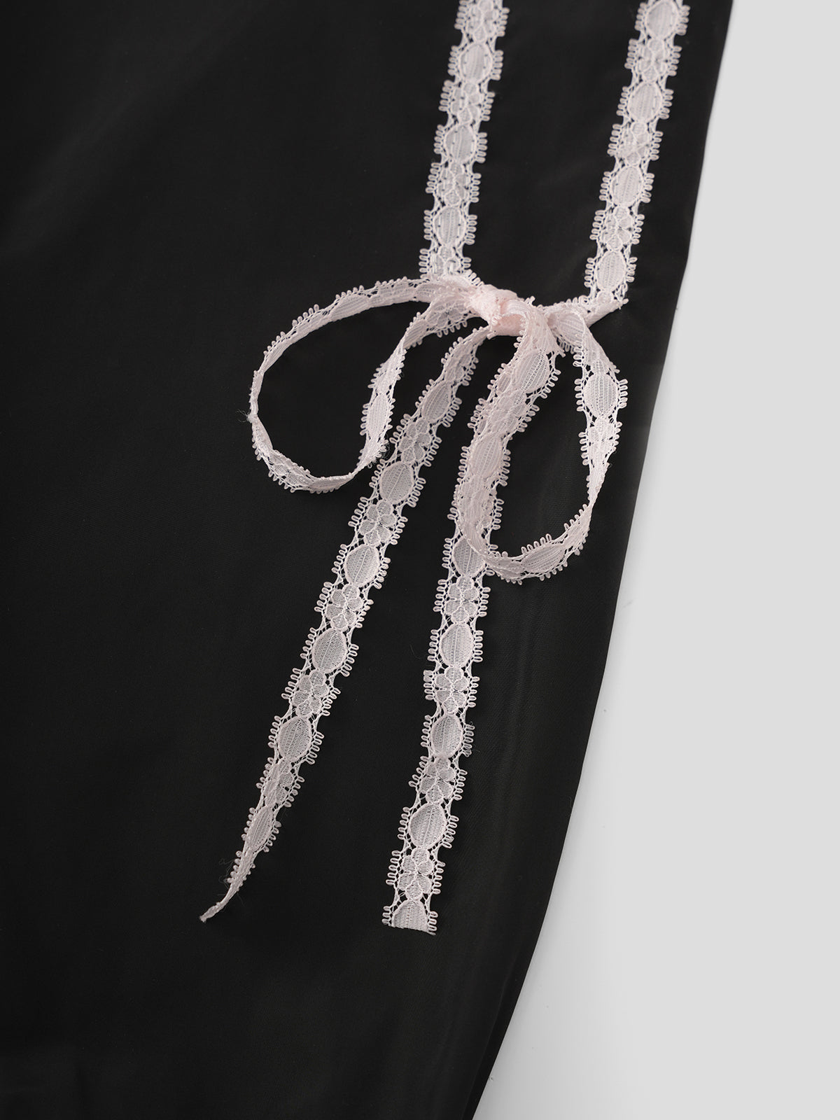 Lace-Fringed Zip Jacket - Noir Bow