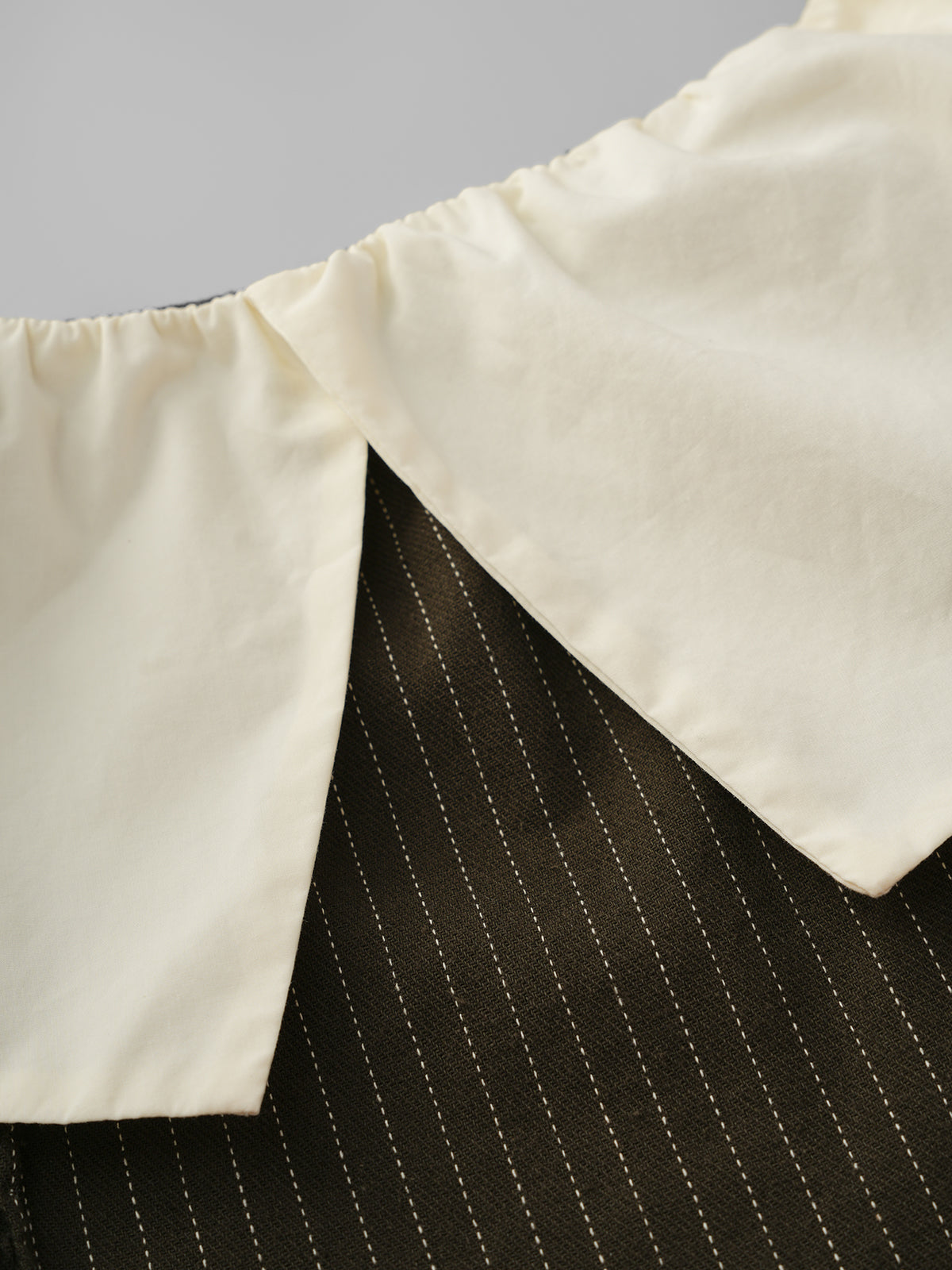 Fold Wing Shirt - Ivory Black