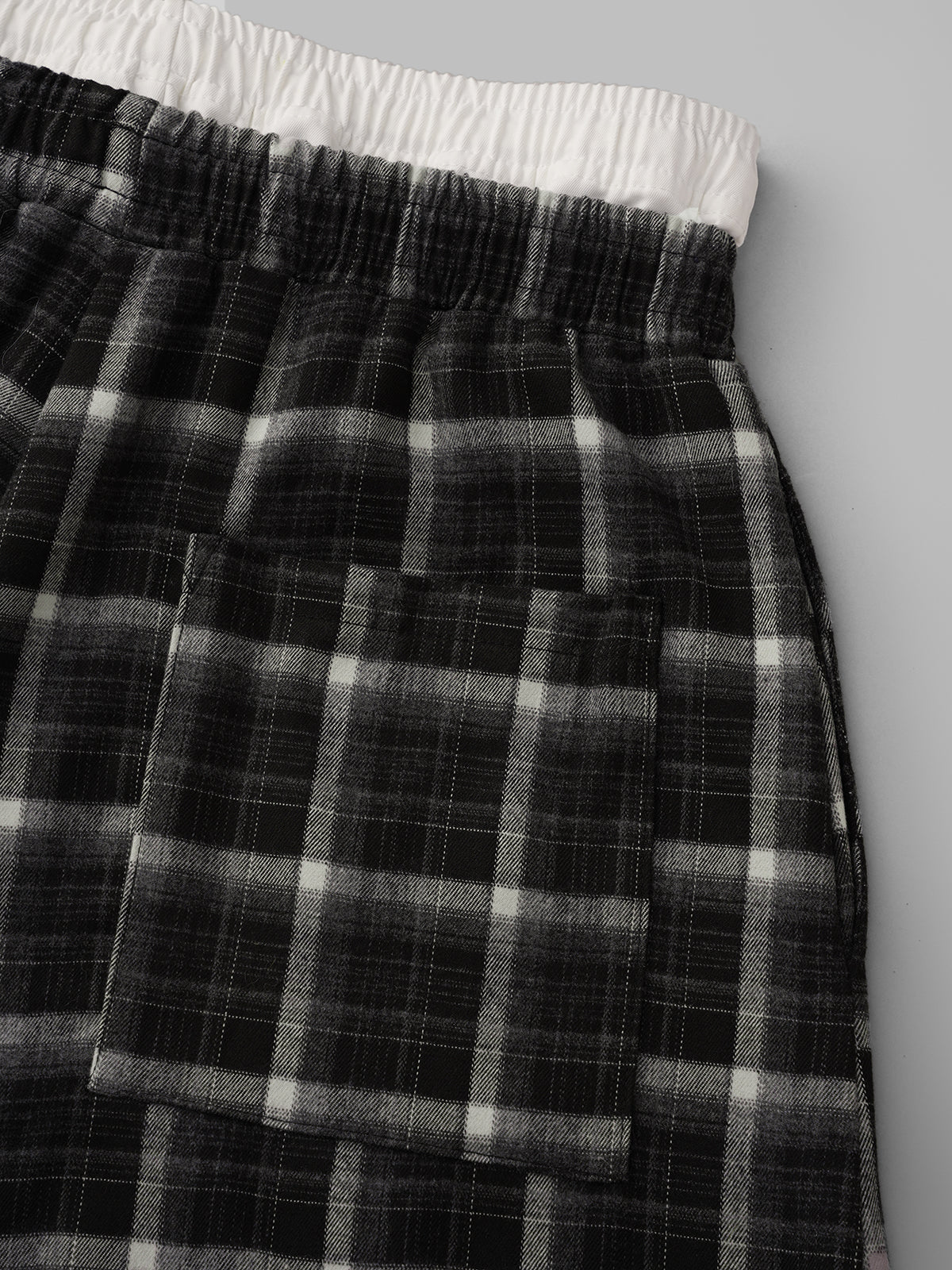Chalkboard Grid Pants - Black White