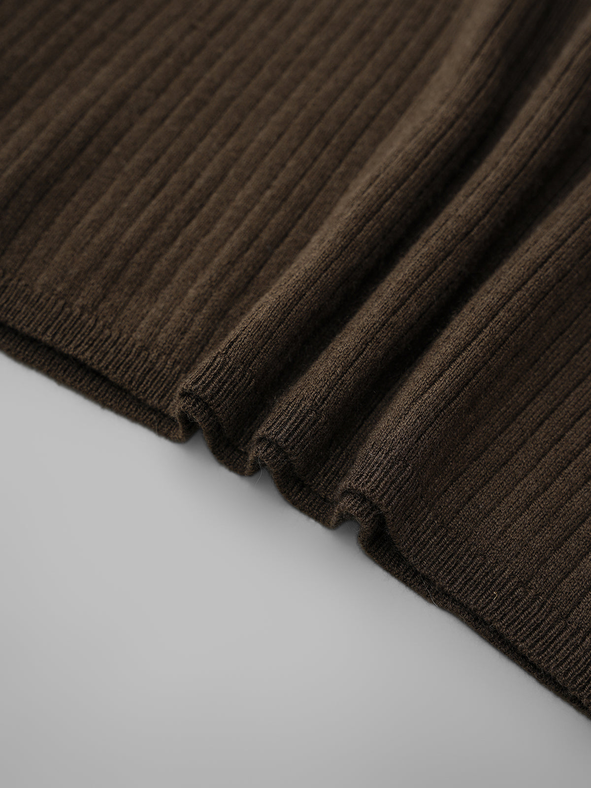 Lace Frame V-neck Tee - Mocha Brown
