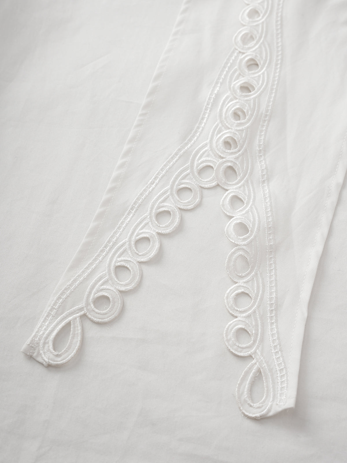 Ivory Trace Blouse – Snow White
