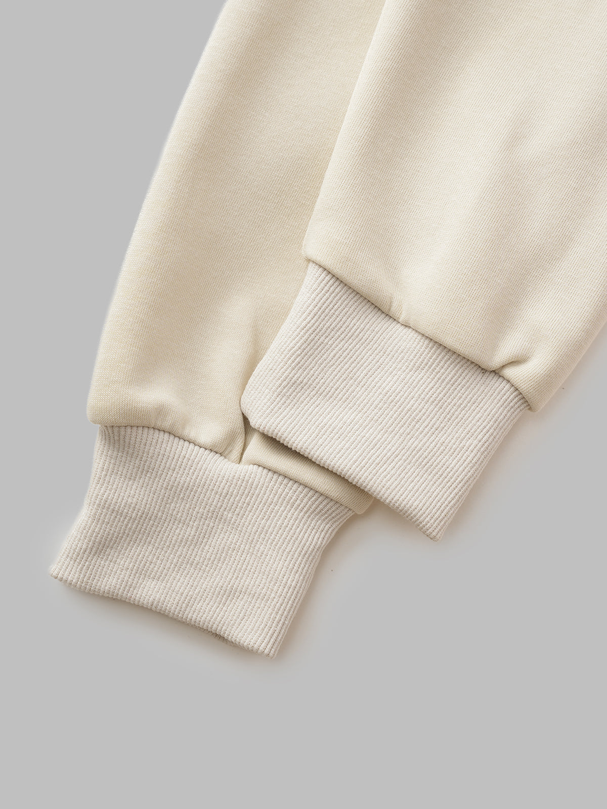Mild Cross Sweatshirt – Sand Beige