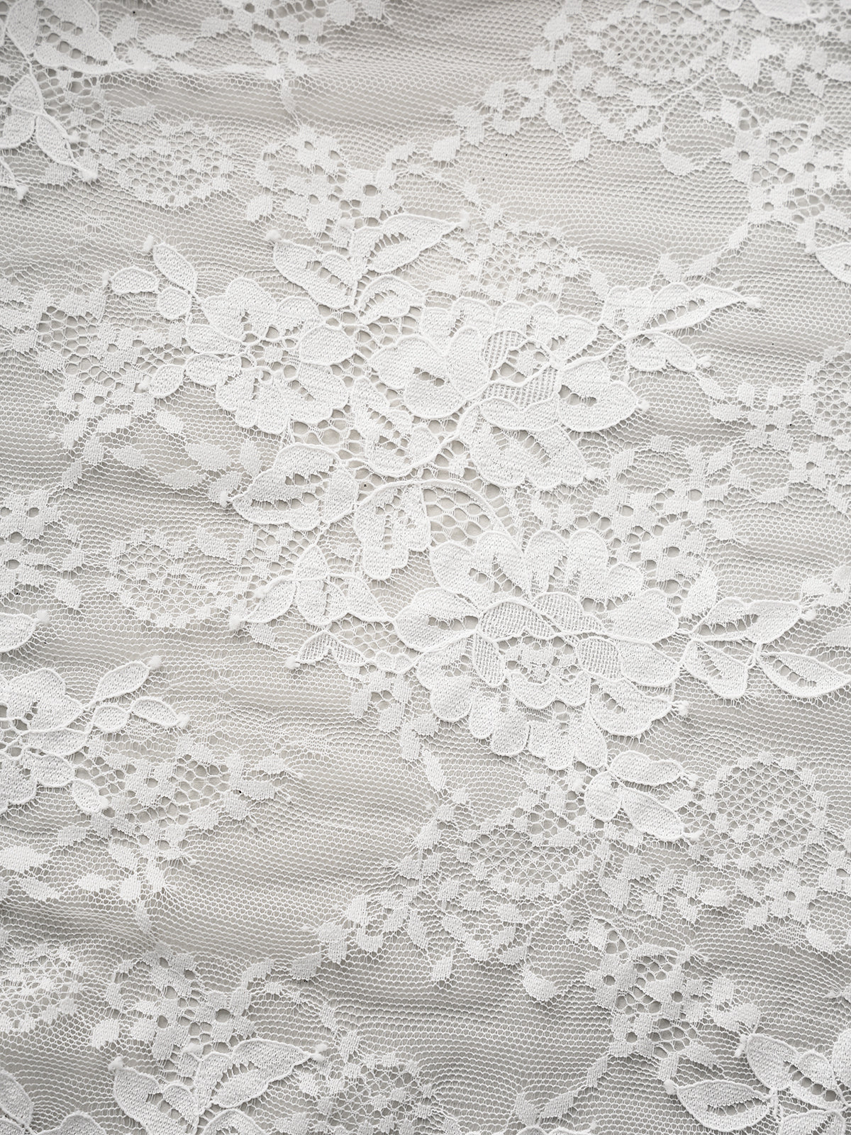 Uneven Air Lace Skirt – Cloud White