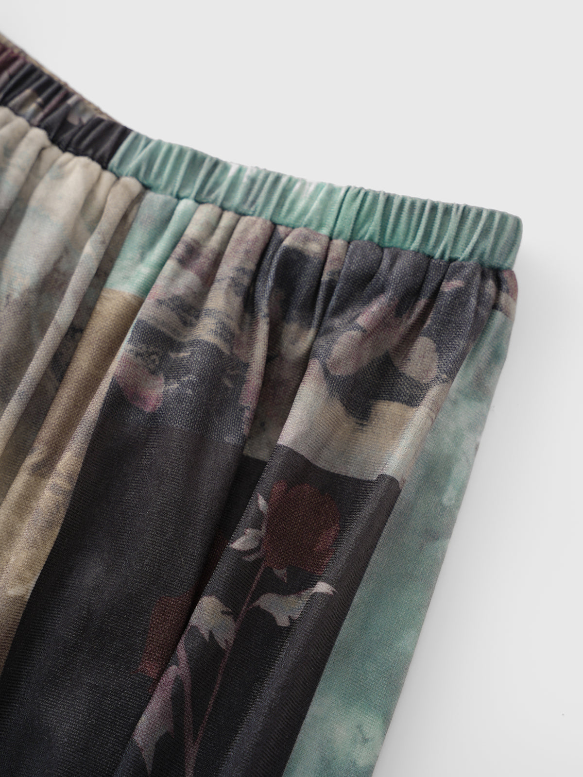 Soft Memory Skirt – Olive Mist