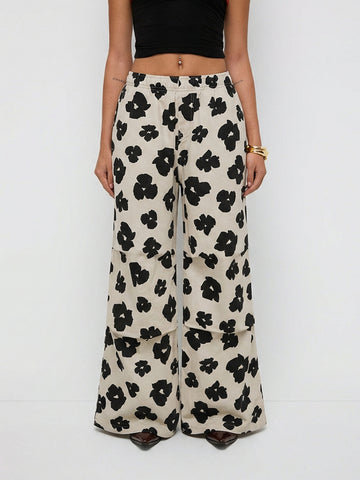 Garden Theory Flared Cargo Pants – Ivory Bloom