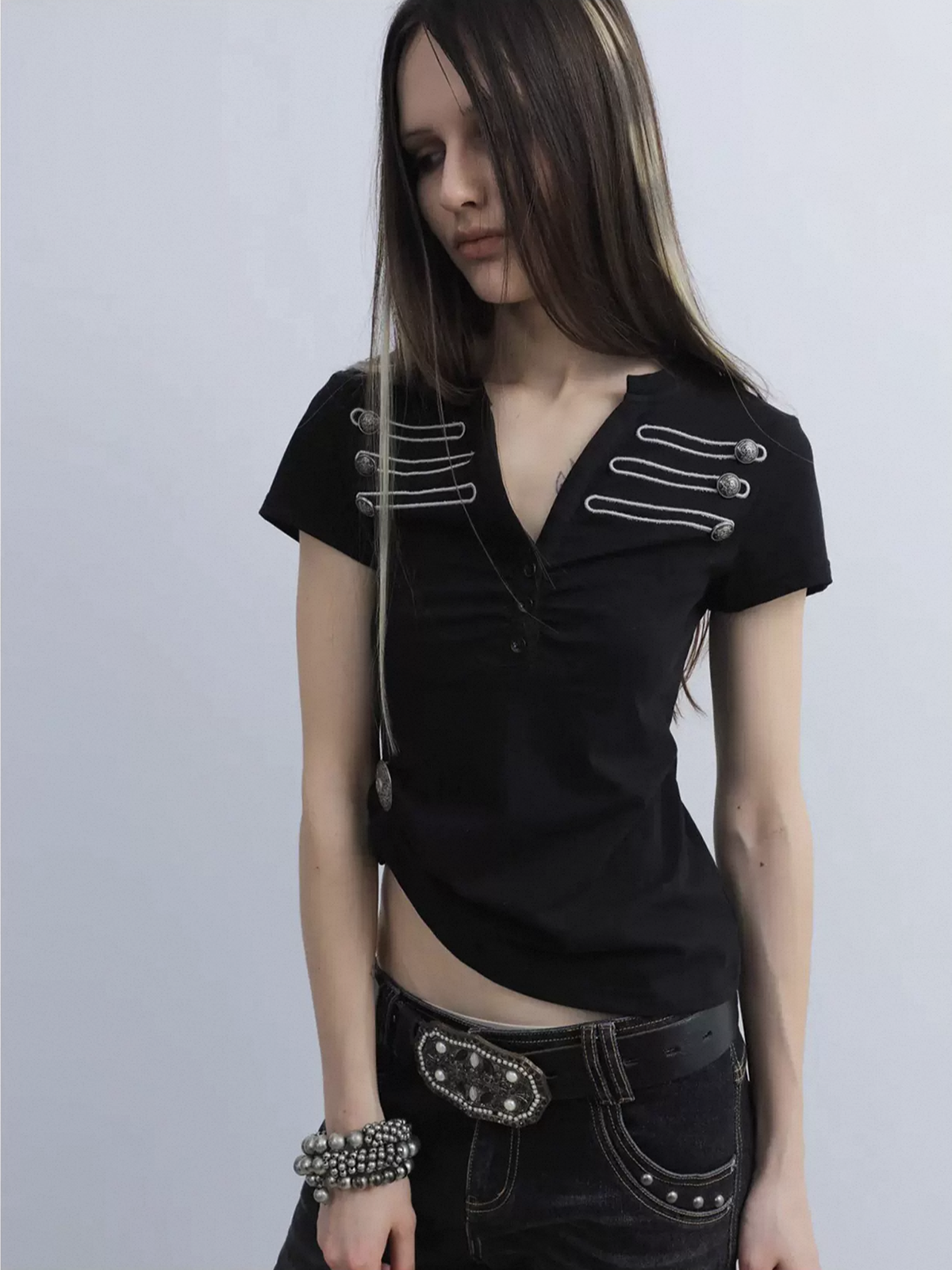 Brick Lane Skimming-fit Graphic Print Tee -- Matte Black