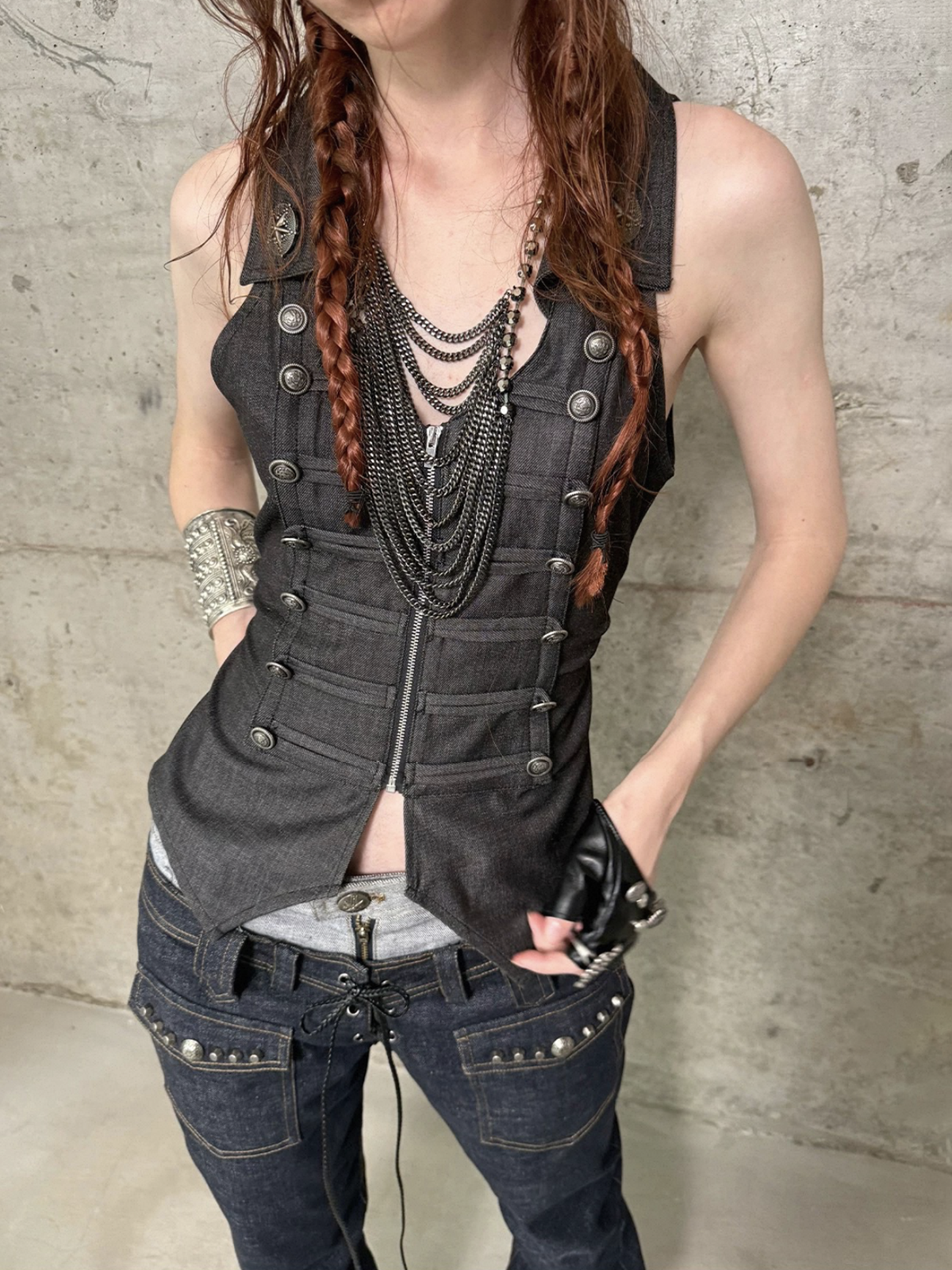 Brick Lane Skimming-fit Multi-Tie Utility Cargo Vest -- Black