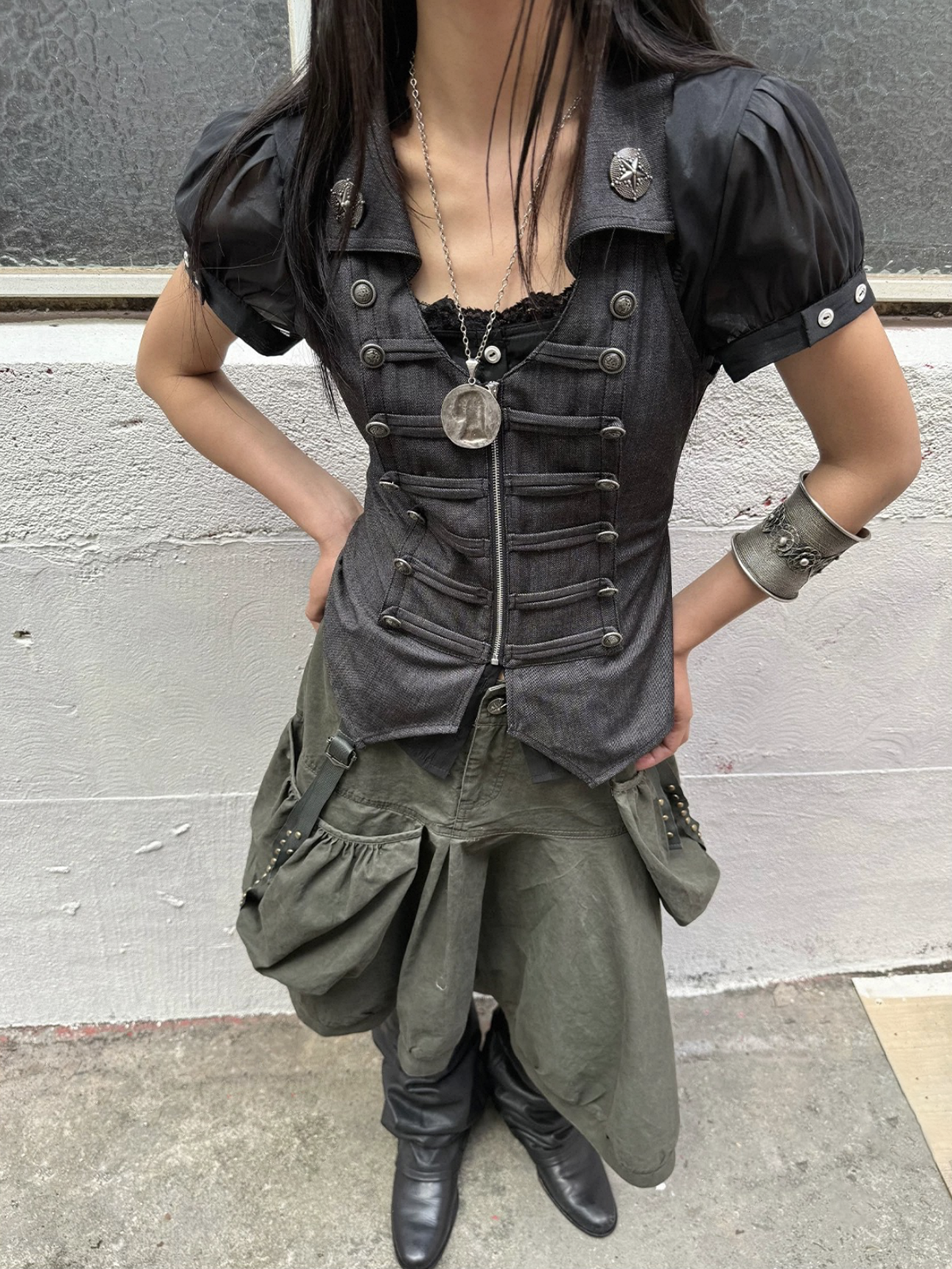 Brick Lane Skimming-fit Multi-Tie Utility Cargo Vest -- Black