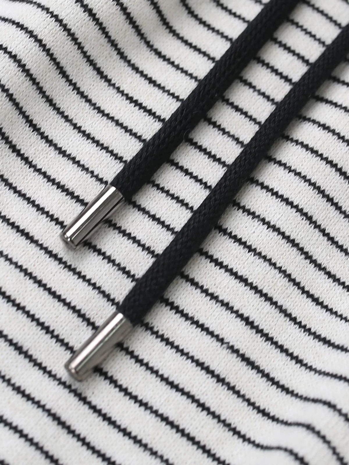 No Rush Stripe Pants – Black White