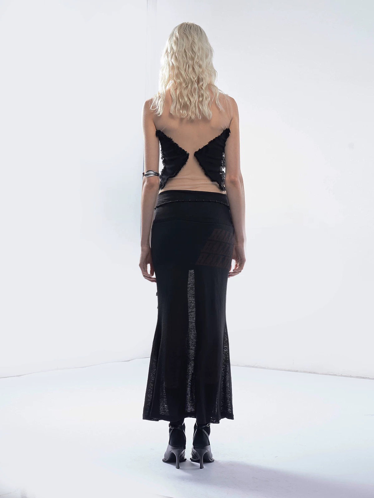 Heart Under Wraps Panel Tank – Black Ivory