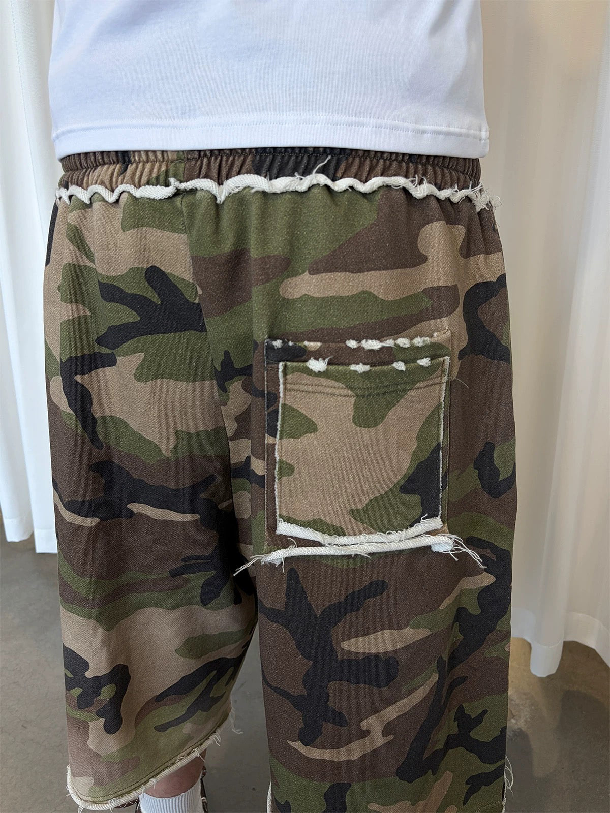 Brick Lane Wide-leg Camouflage Shorts - Green