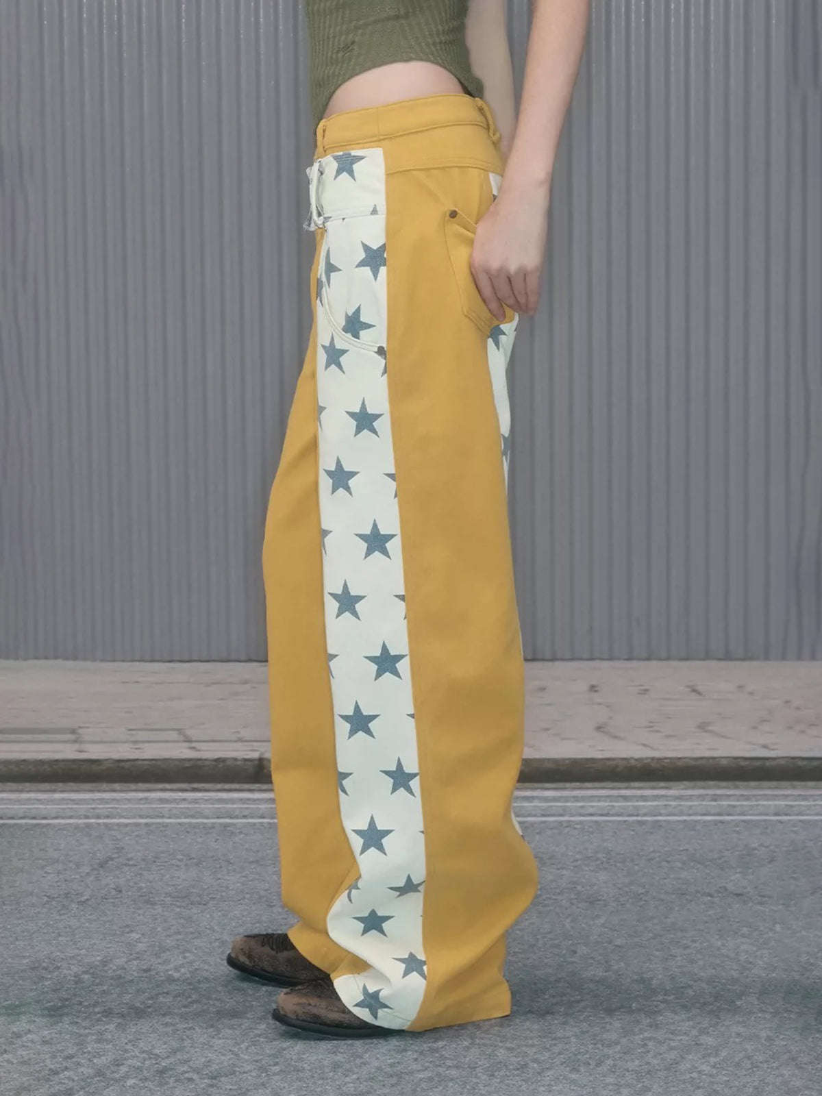 Brick Lane Straight Contrast Color Star Pants - Yellow