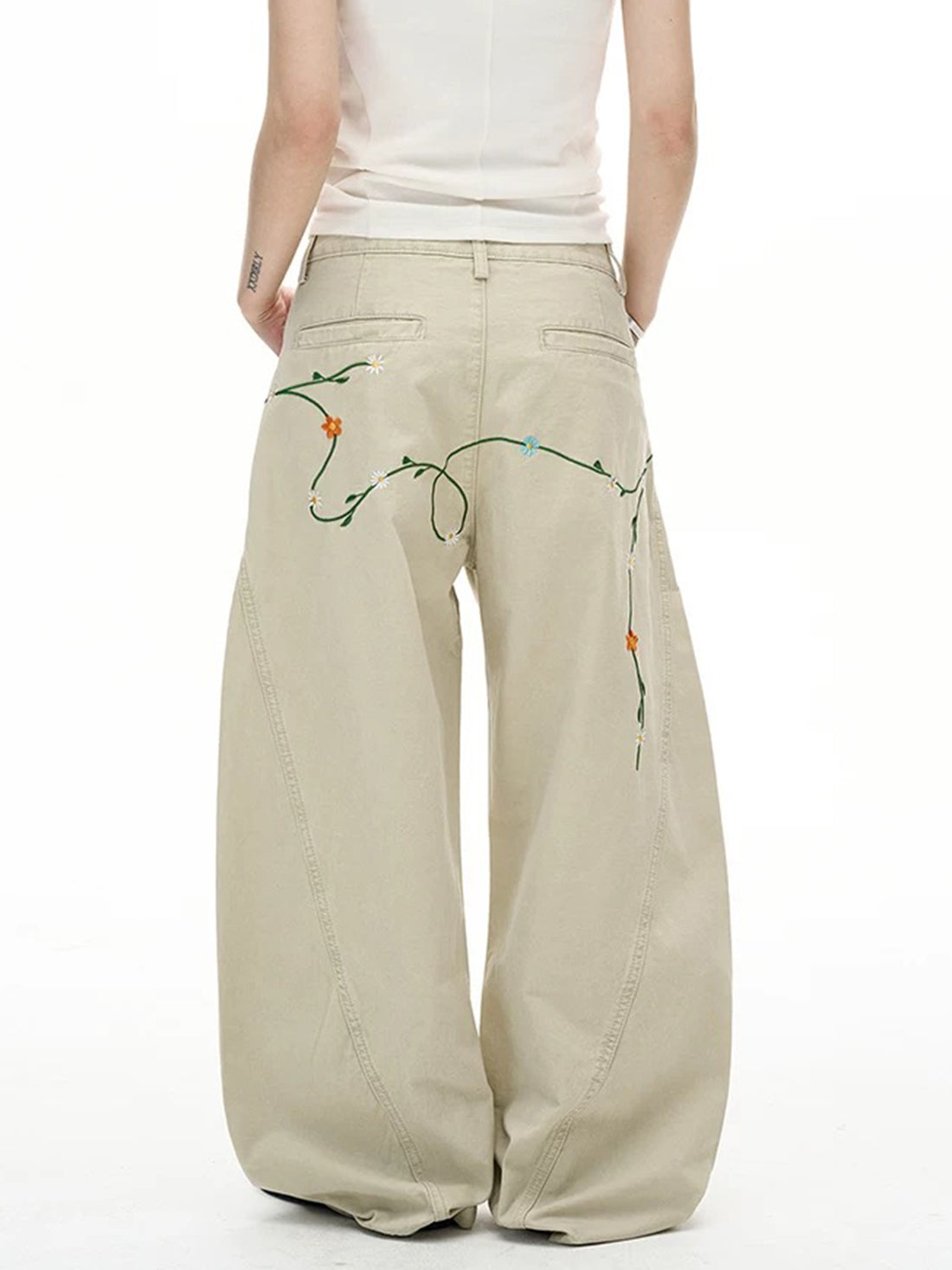 Unplanned Mark Curve Pants – All Khaki