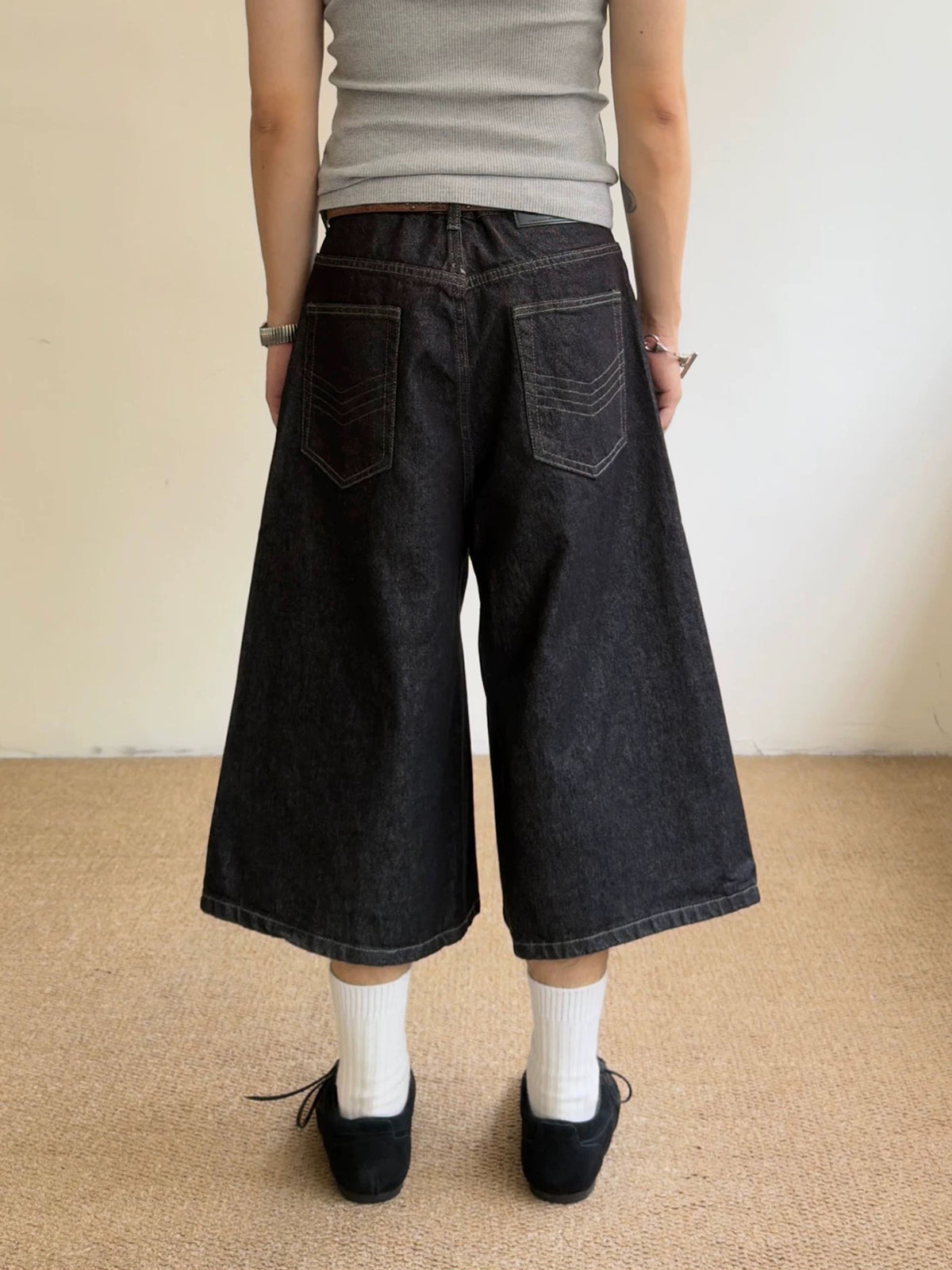 Brick Lane Wide-leg Button Jorts - Black