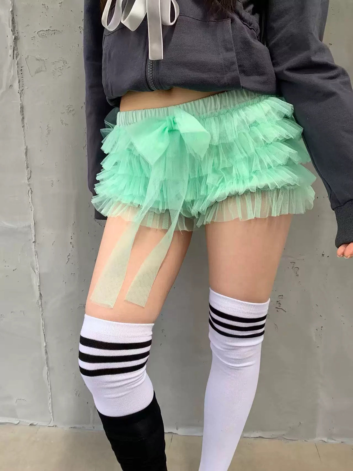 Brick Lane Skimming Mesh Bow Mini Skort - Mint