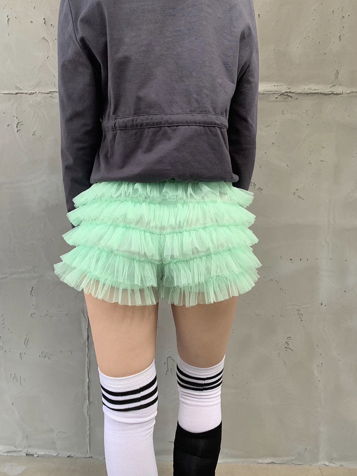 Brick Lane Skimming Mesh Bow Mini Skort - Mint