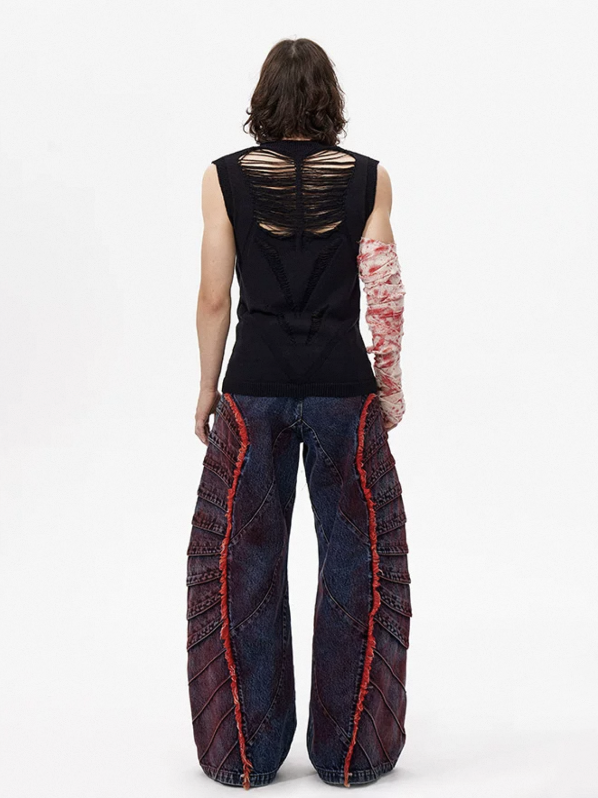 Brick Lane Skimming Heart Cut Out Tank Top - Black