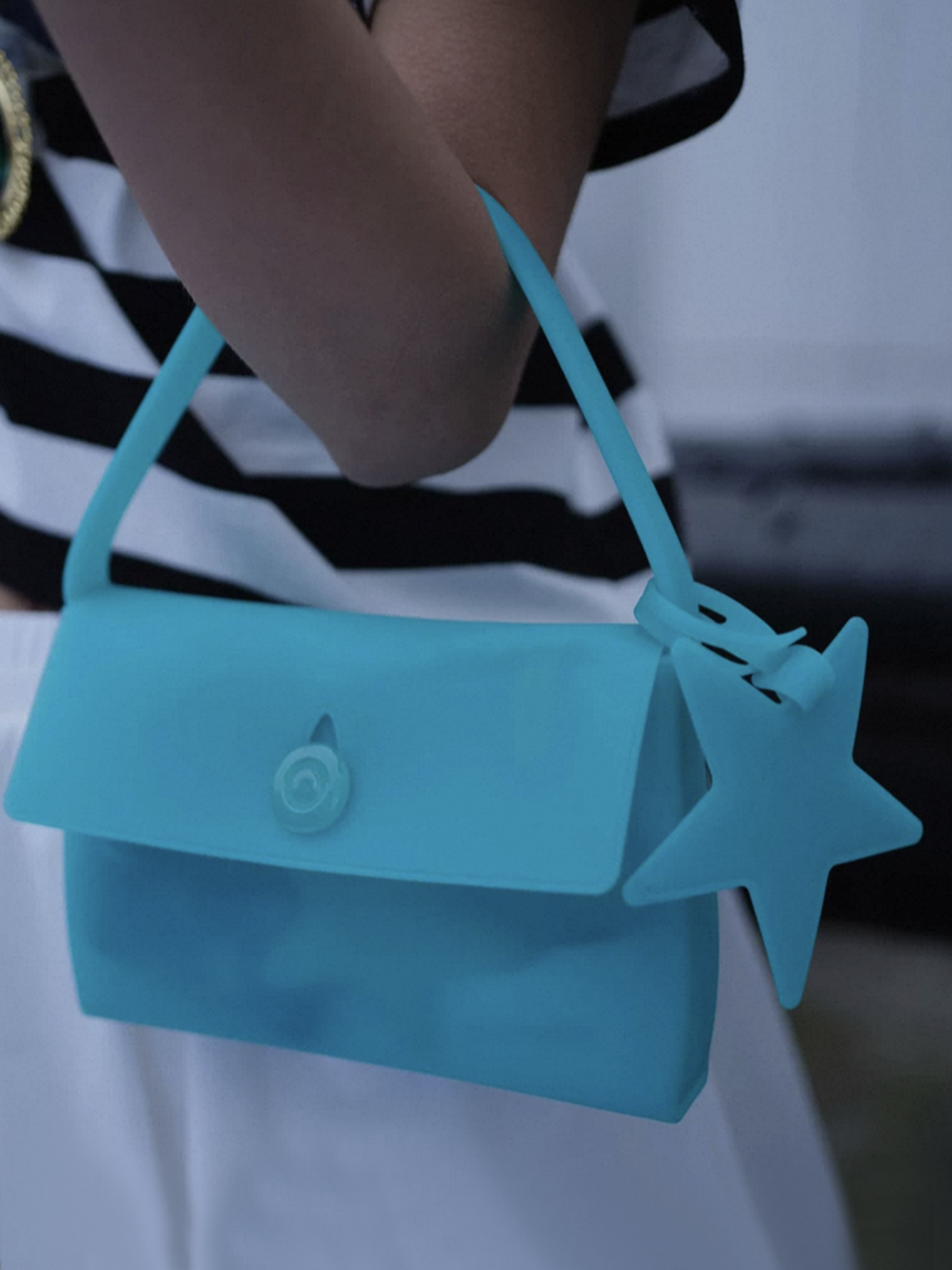 Brick Lane Basic Star Shoulder Bag - Blue