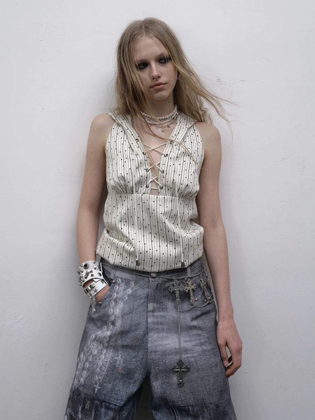 Brick Lane Waist-Defining Stripe Dot Hooded Sleeveless Top - Beige