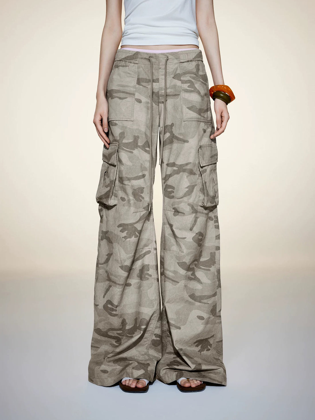 Brick Lane Wide-Leg Camouflage Grunge Cargo Pants - Light Camo