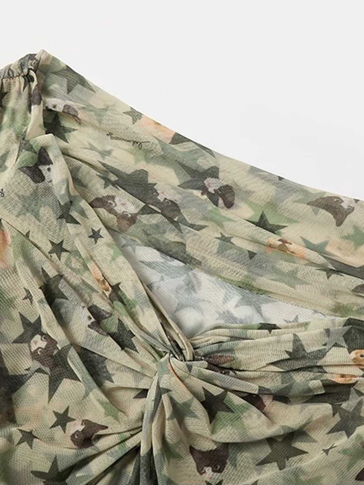 Brick Lane Off-Shoulder Star Camouflage Long Sleeve Top - Green Camo
