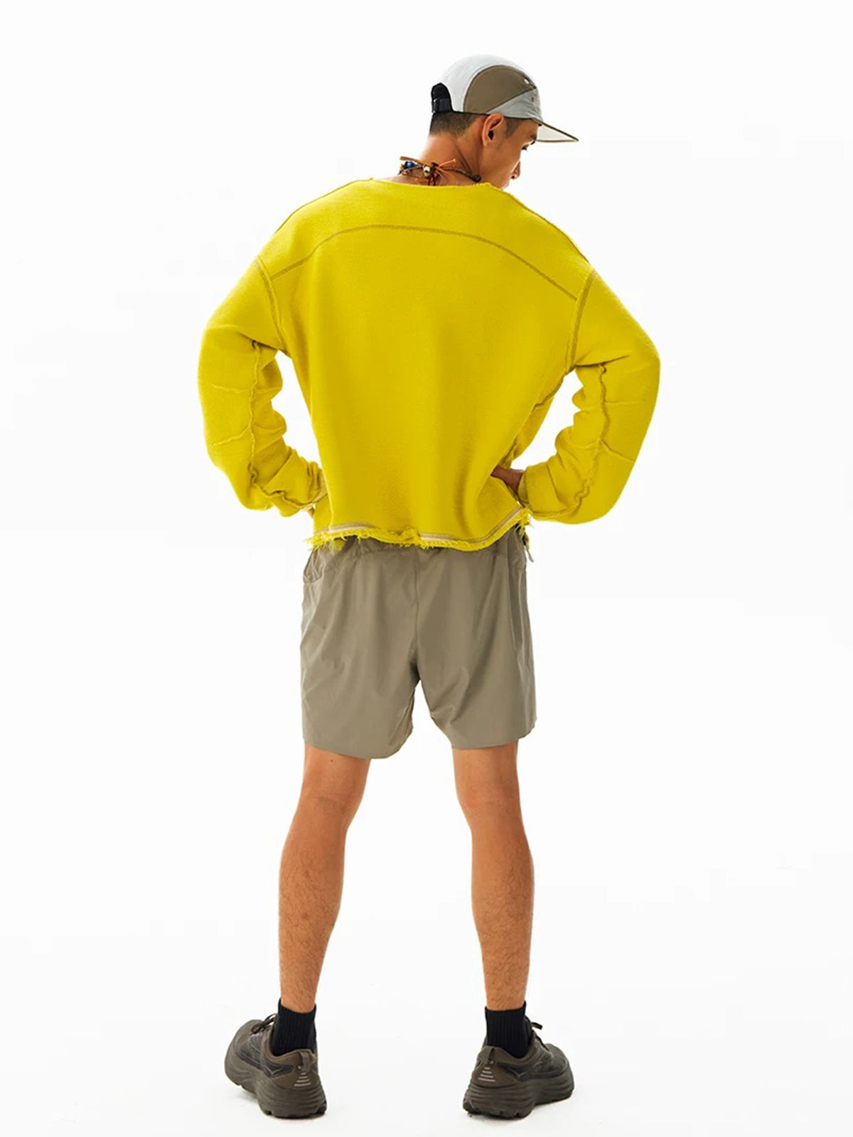 Fuzzy Edge V Sweatshirt - Butter Yellow