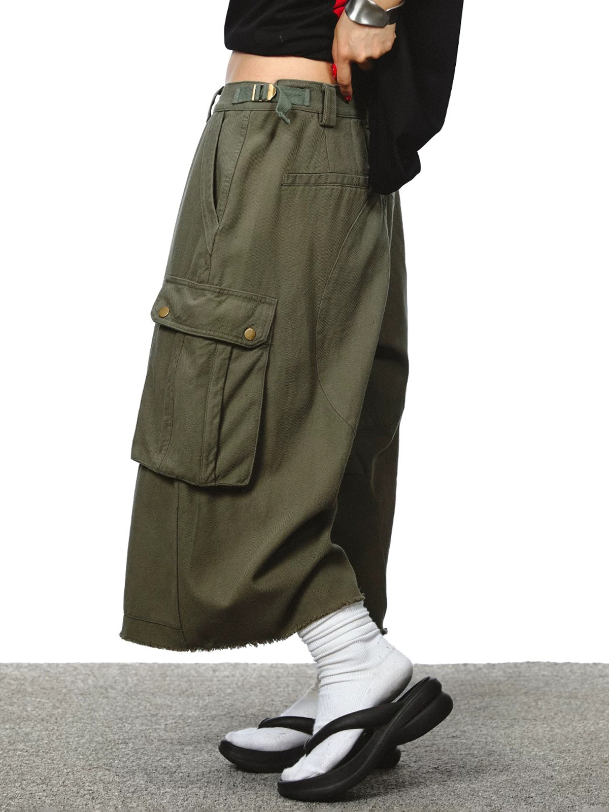 Three-Quarter Utility Pants - Moss Green