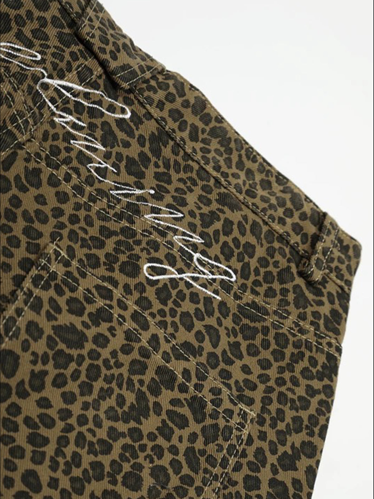 Co-ed Dorm Wide-leg Embroidered Leopard Shorts - Brown