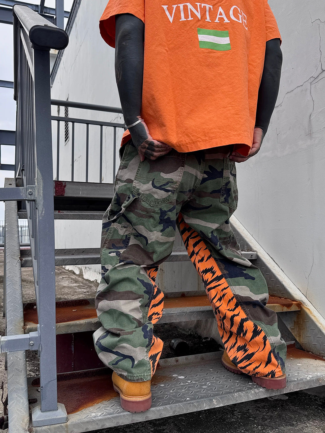 Brick Lane Wide-leg Camouflage Mesh Cargo Pants - Green
