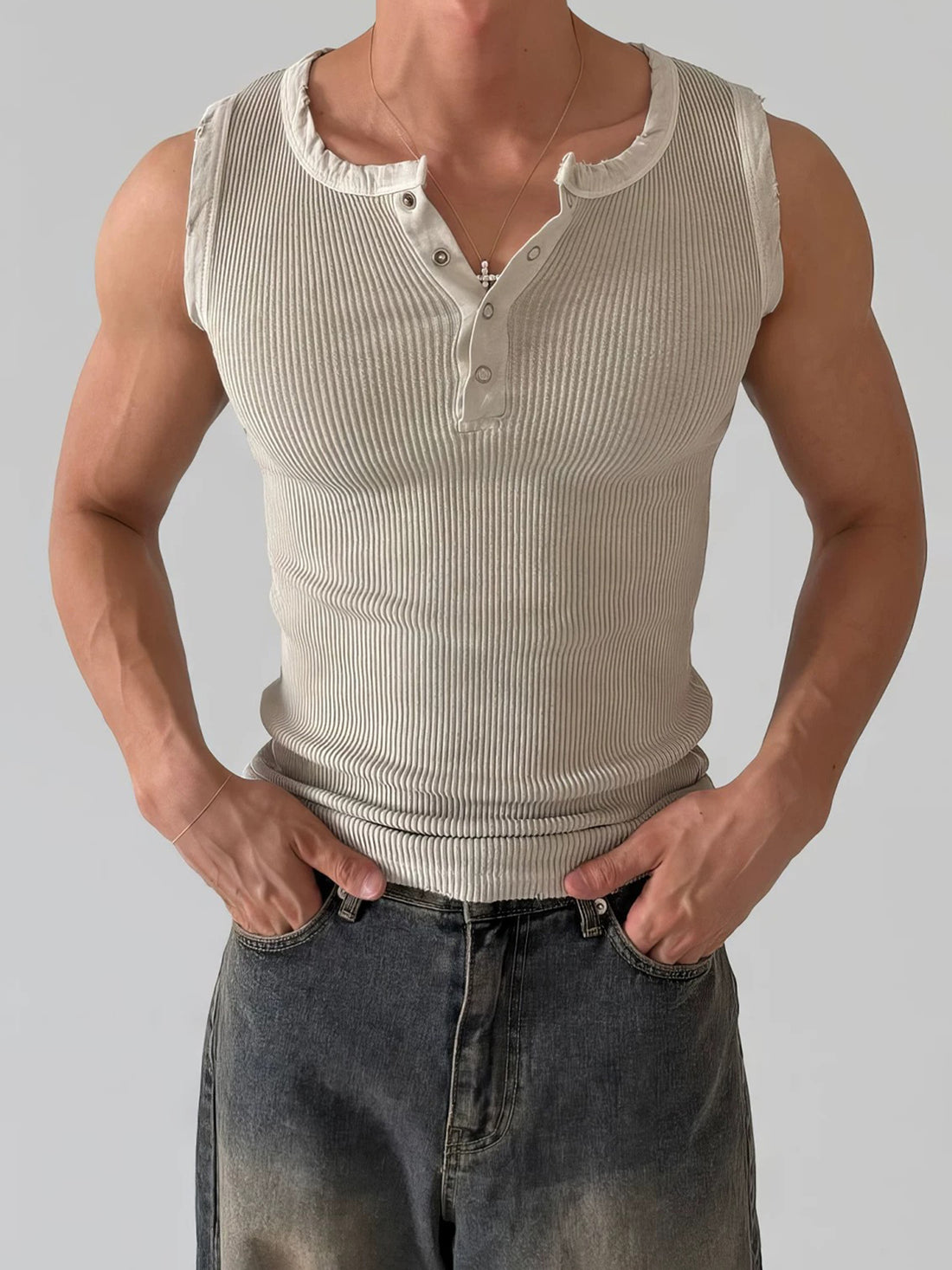 Co-ed Dorm Skimming-fit Graphic Print Vest - White