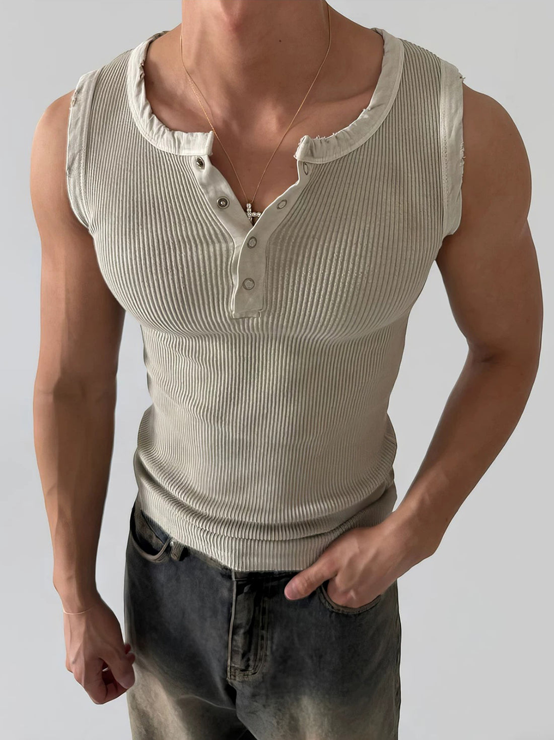 Co-ed Dorm Skimming-fit Graphic Print Vest - White