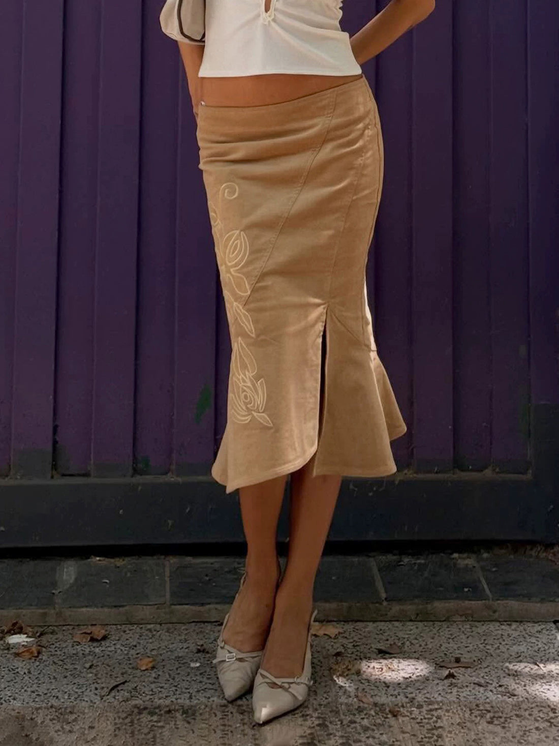 Brick Lane Skimming-fit Embroidered Slit Midi Skirt - Brown