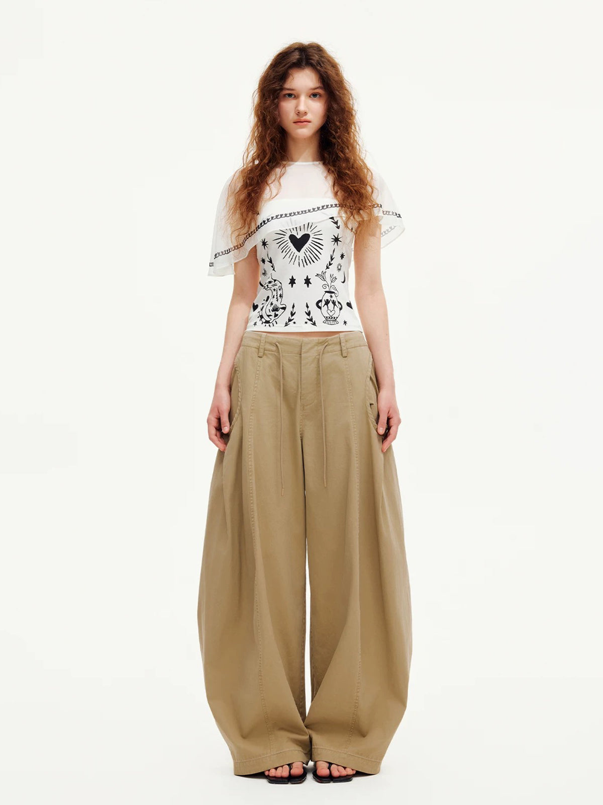 Dolled Office Asymmetric Heart Graphic Print Top - White