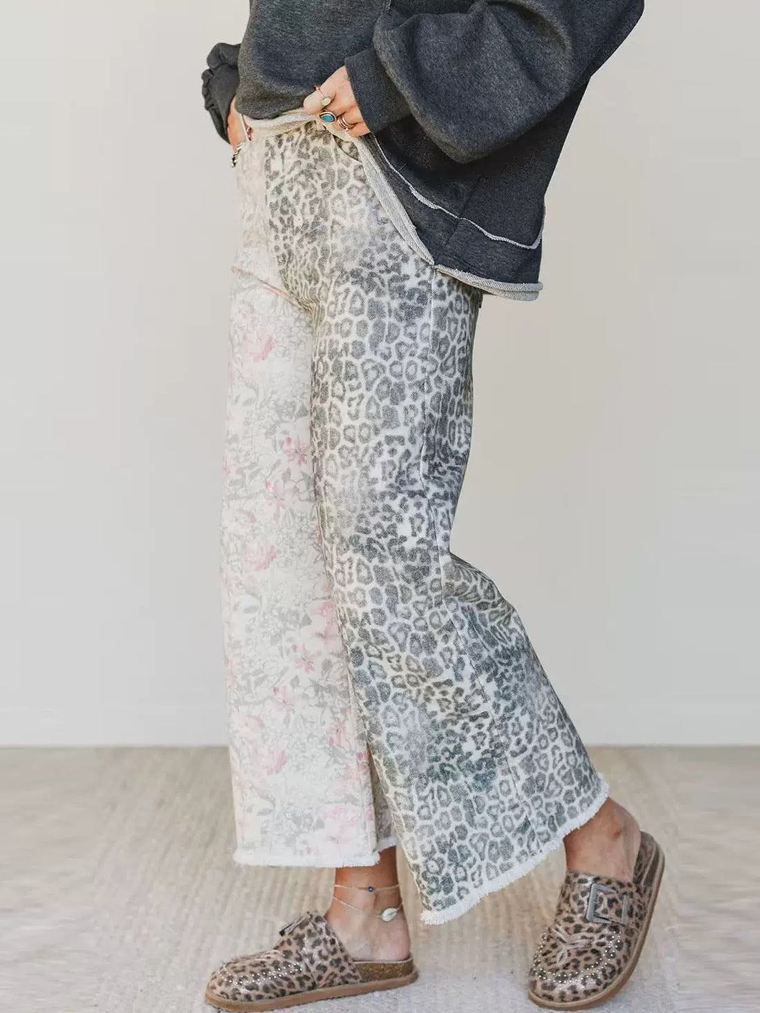 Brick Lane Straight-leg Contrast Color Leopard Pants - Pink