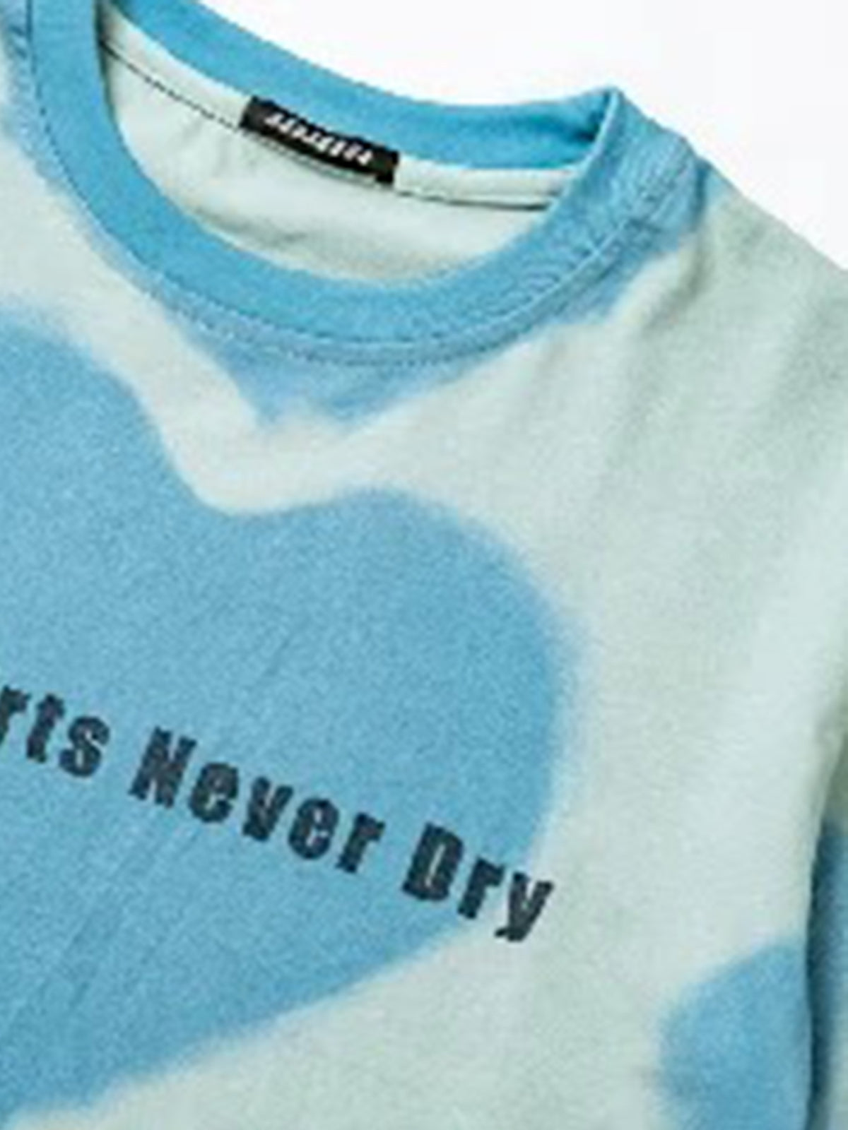 Sky Heart Graphic Tee - Cloud Blue