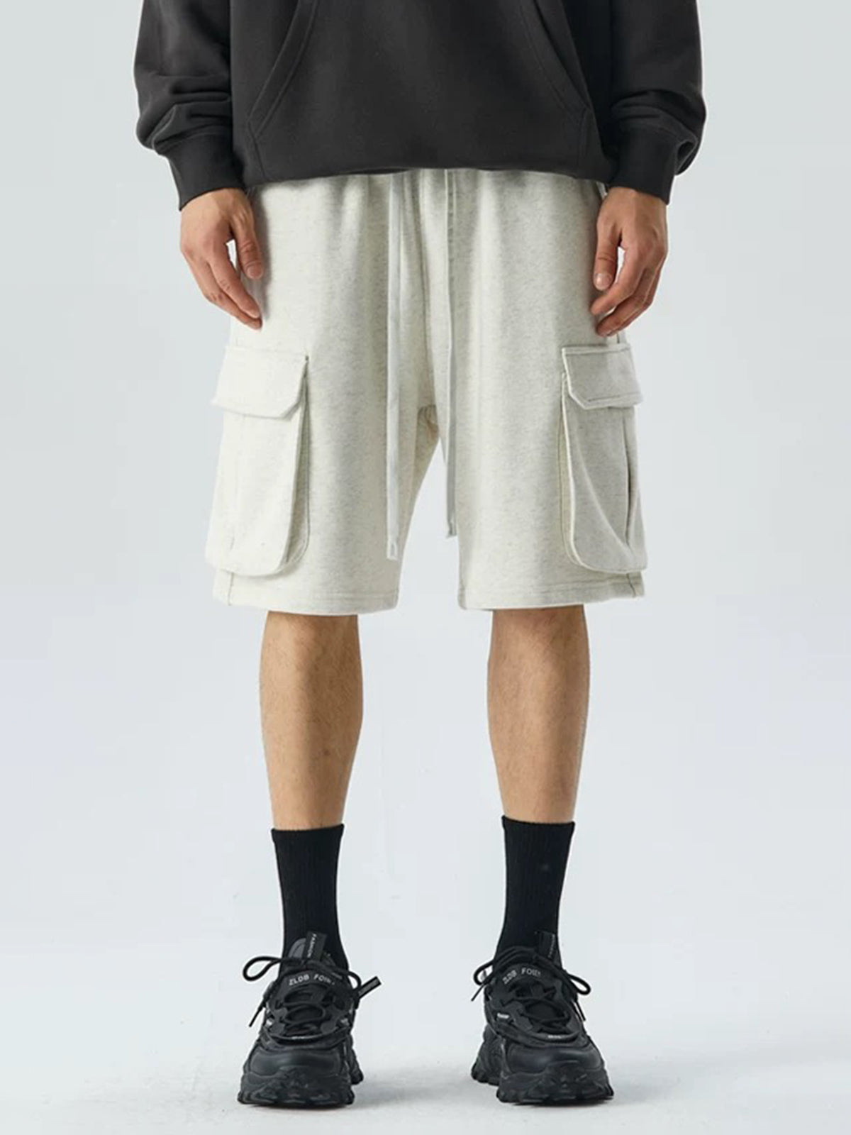 Field Walk Cargo Shorts - Sand Beige