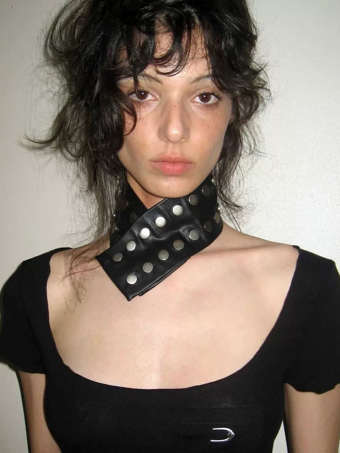 Brick Lane Eyelet Tie Detailed Fitted Tee - Black