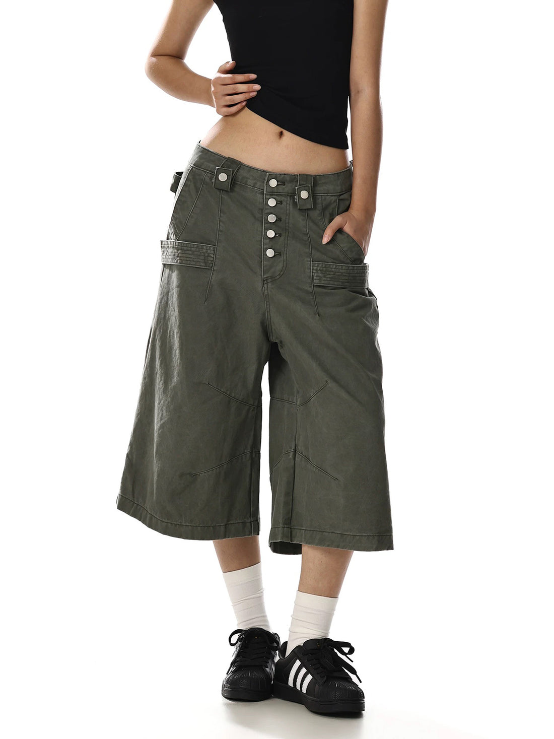Brick Lane Wide-leg Button Detailed Cargo Jorts - Green