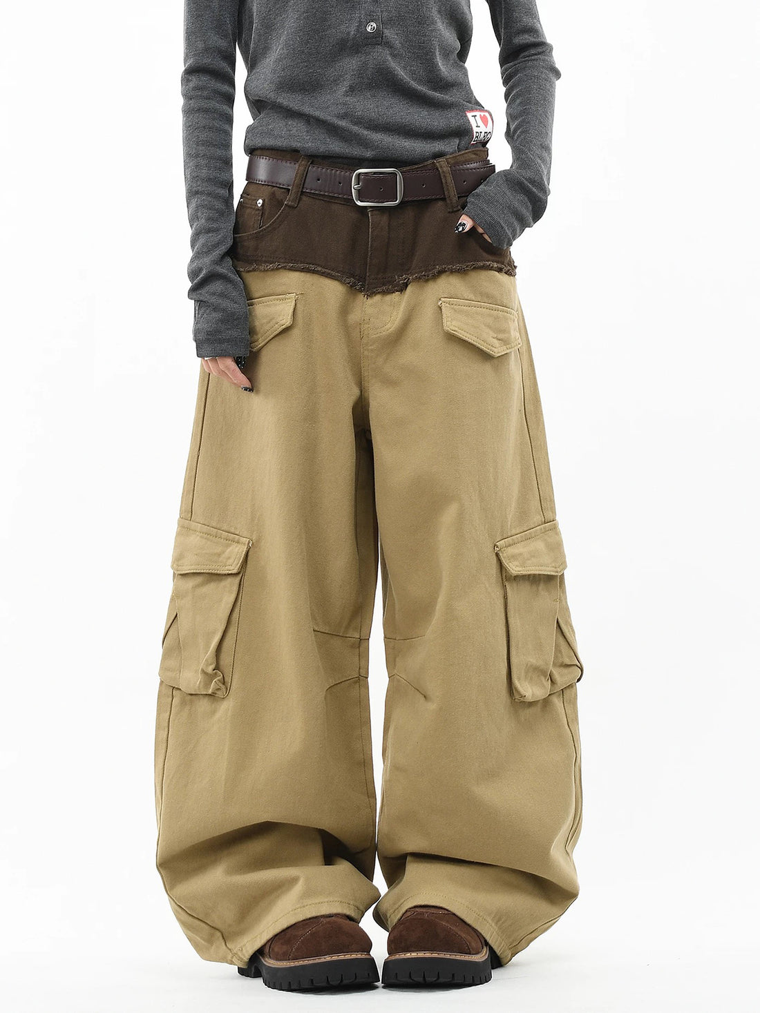 Co-ed Dorm Curved Cut Contrast Color Cargo Pants - Brown