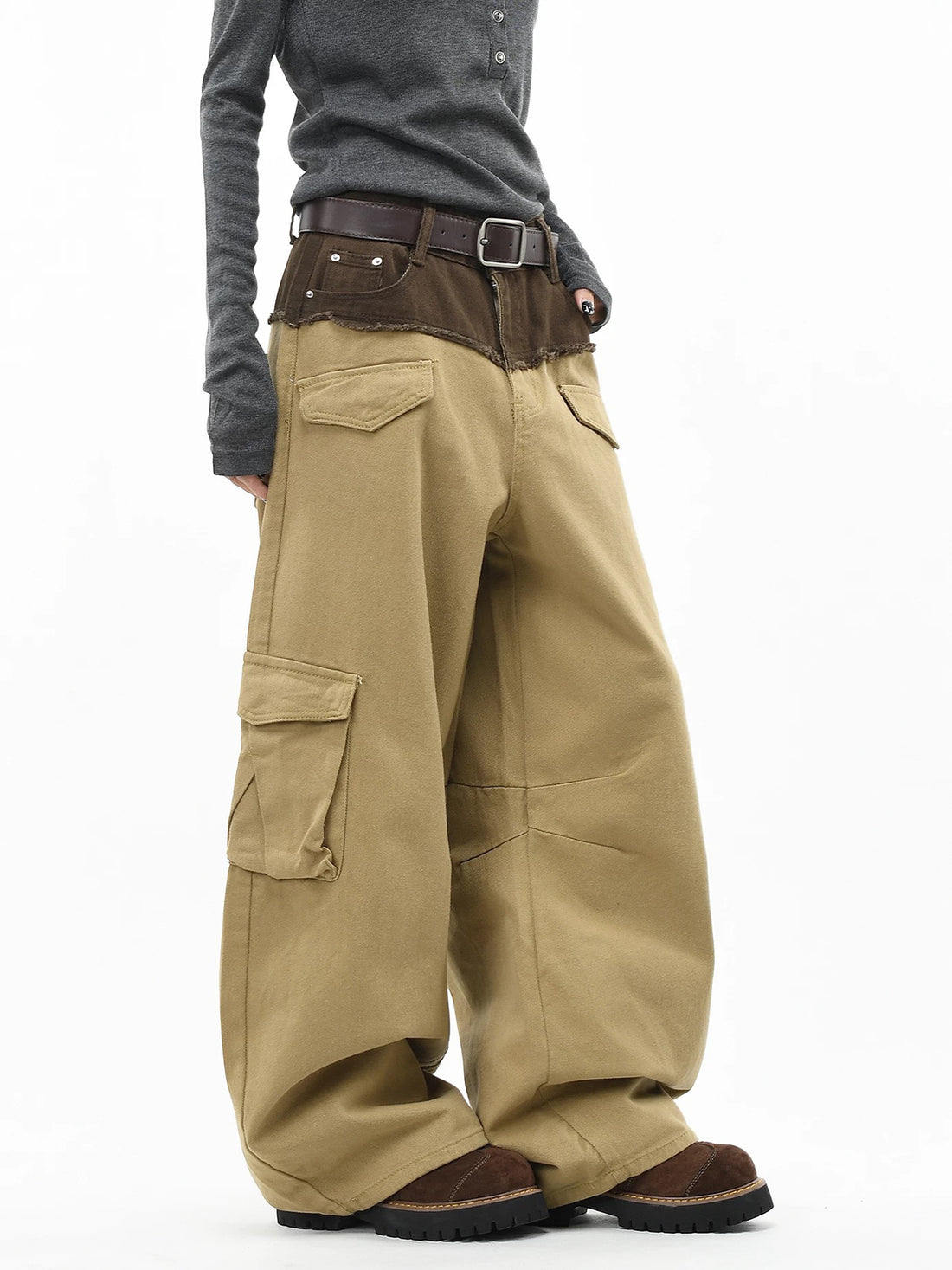 Co-ed Dorm Curved Cut Contrast Color Cargo Pants - Brown