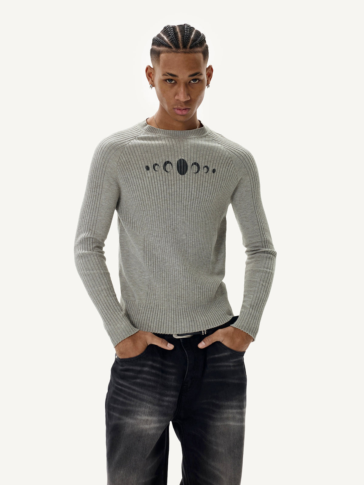 Co-ed Dorm Skimming Thorn Sketch Printed Top - Grey