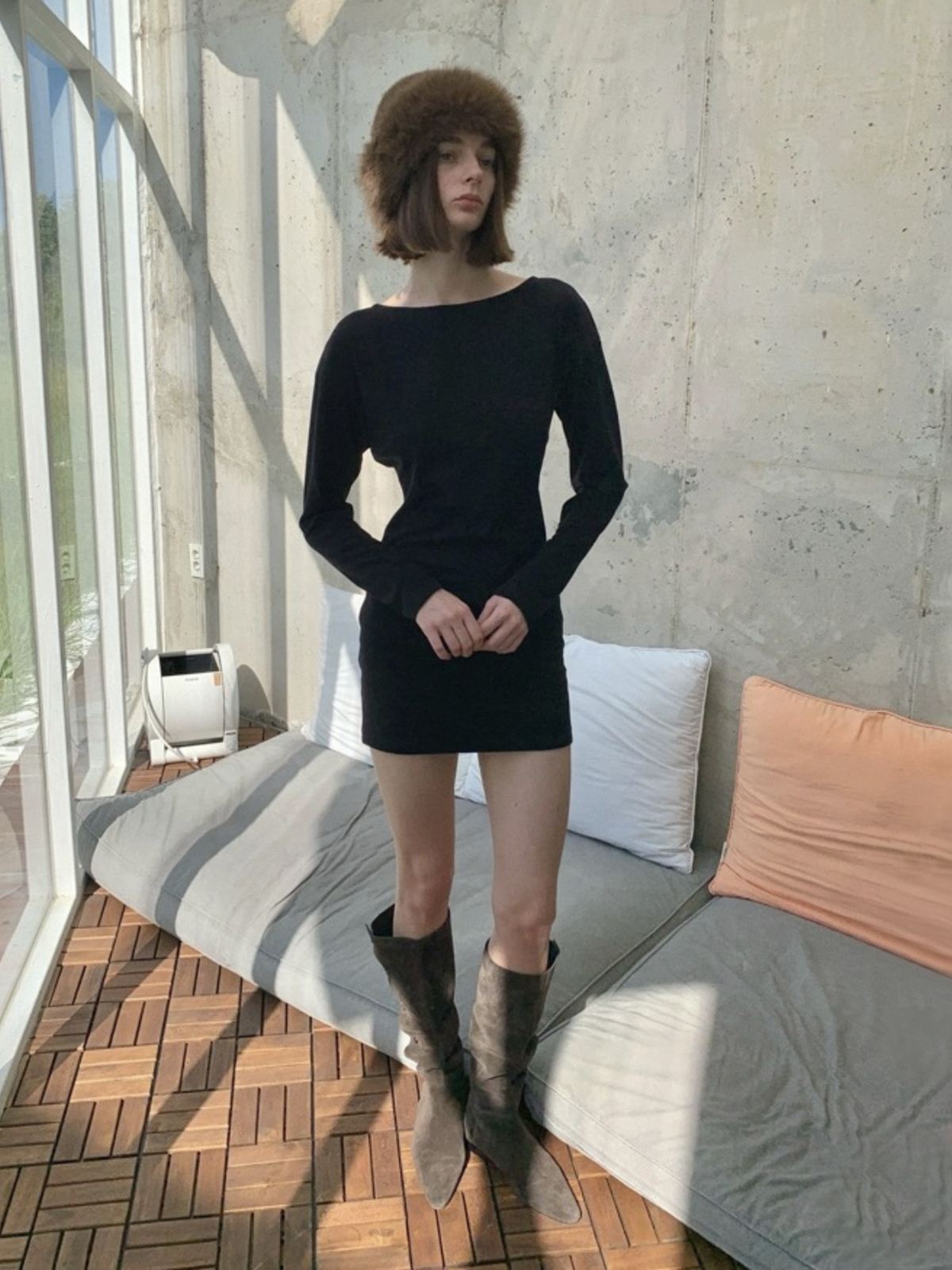 Obsidian Glimmer V-back Dress - Shine Black