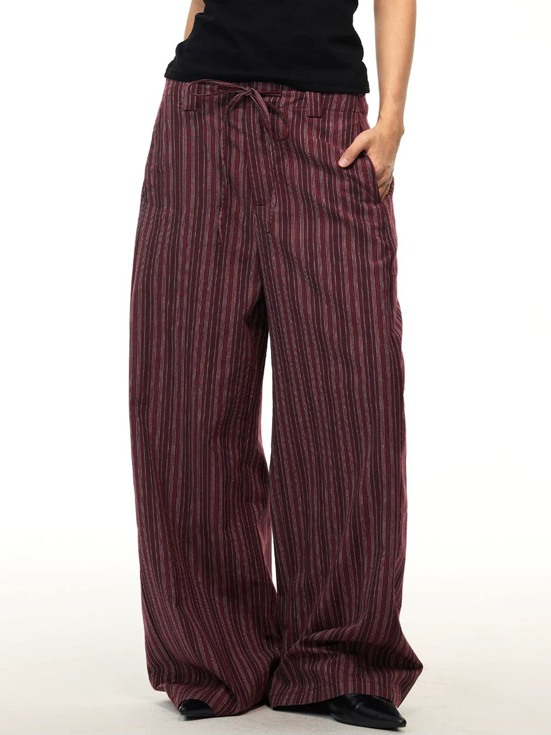 Co-ed Dorm Wide-leg Textured Graphic Trousers - Red