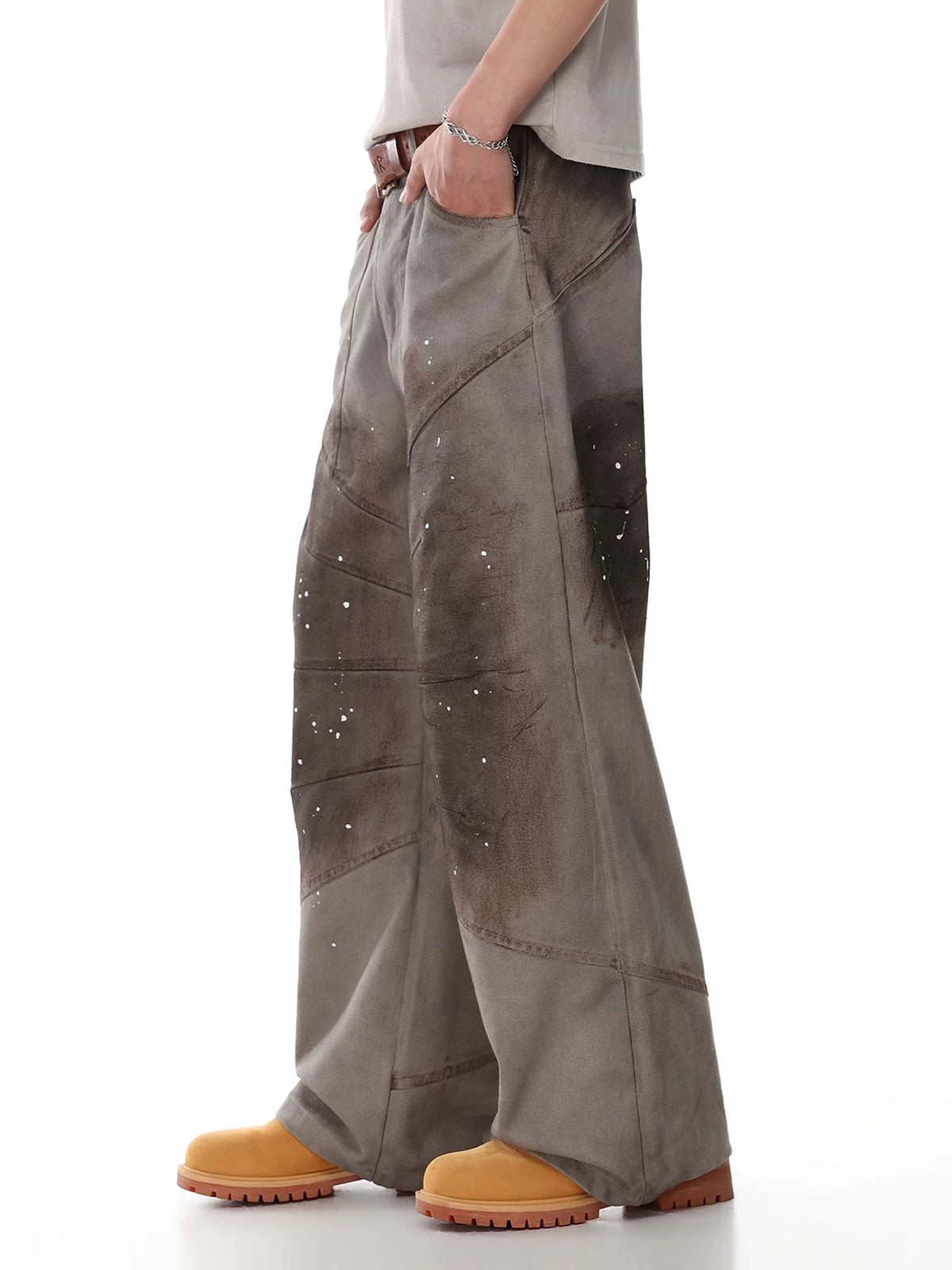 Co-ed Dorm Wide-leg Mud-Washed Graphic Cargo Pants - Brown