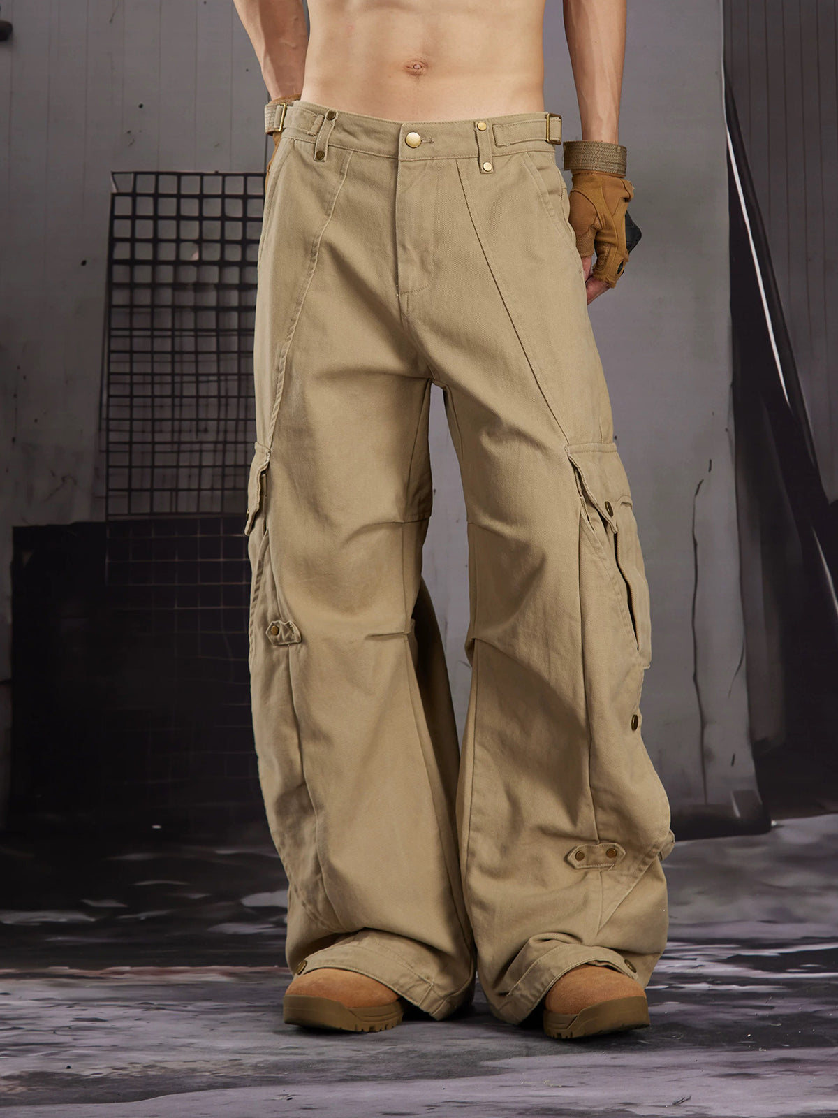Co-ed Dorm Wide-leg Distressed Multi-Pocket Cargo Pants - Beige