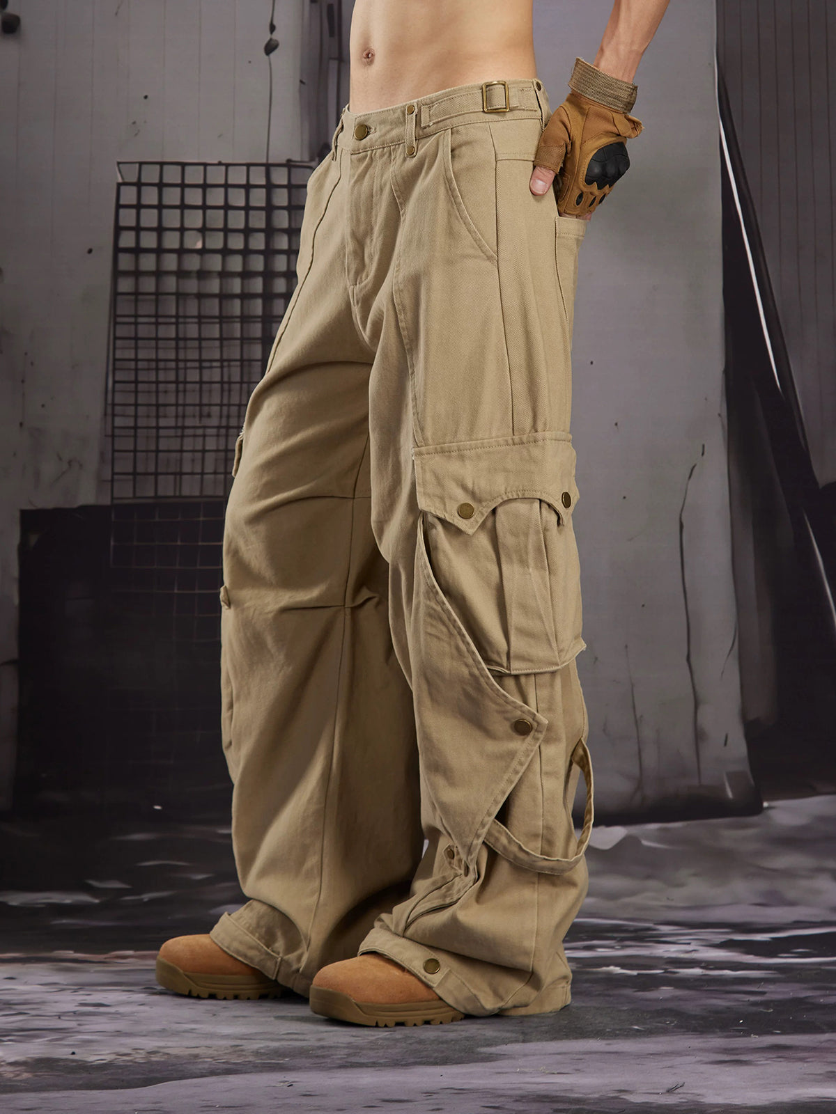 Co-ed Dorm Wide-leg Distressed Multi-Pocket Cargo Pants - Beige